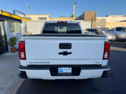 
										2017 Chevrolet Silverado 1500 LTZ full									