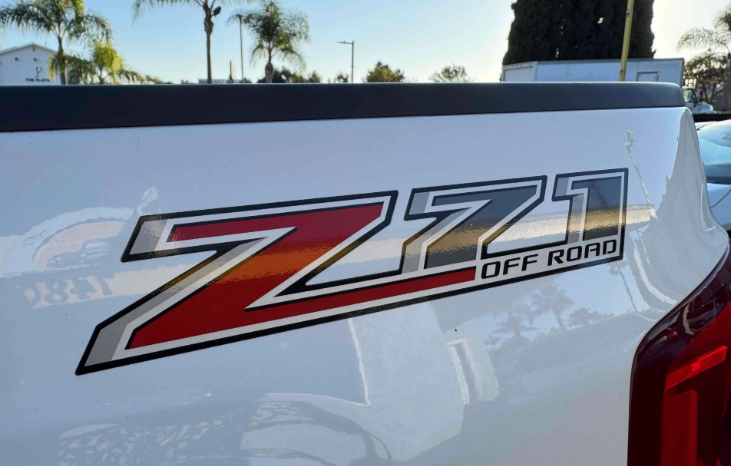 
								2017 Chevrolet Silverado 1500 LTZ full									