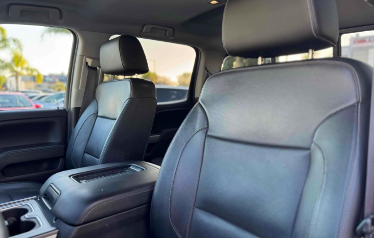 
								2017 Chevrolet Silverado 1500 LTZ full									