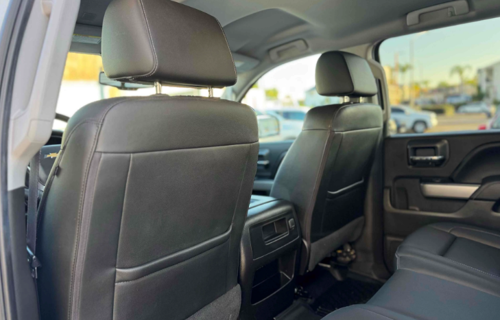 
								2017 Chevrolet Silverado 1500 LTZ full									