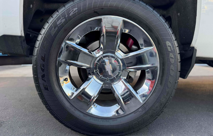 
								2017 Chevrolet Silverado 1500 LTZ full									