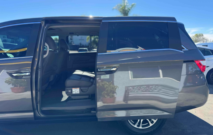 
								2011 Honda Odyssey EX-L full									