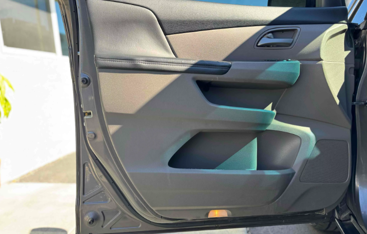 
								2011 Honda Odyssey EX-L full									