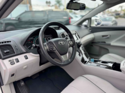 
										2015 Toyota Venza XLE full									