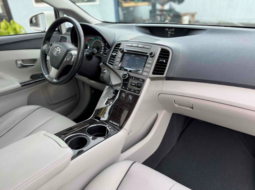 
										2015 Toyota Venza XLE full									