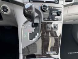 
										2015 Toyota Venza XLE full									