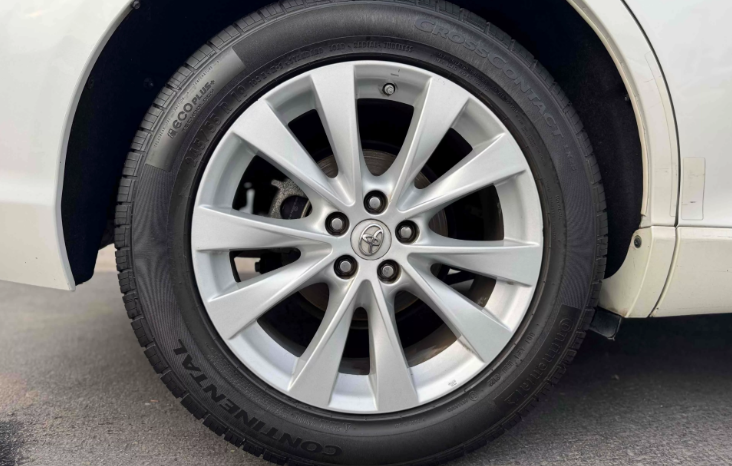 
								2015 Toyota Venza XLE full									