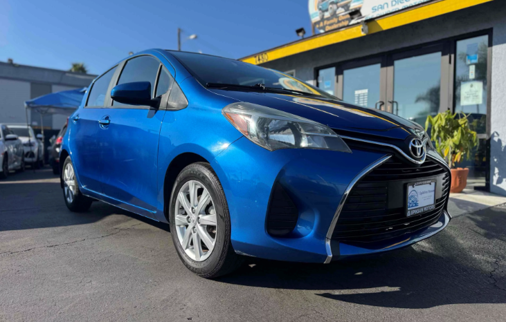 
								2017 Toyota Yaris LE full									