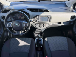 
										2017 Toyota Yaris LE full									