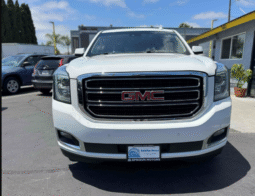 
										2019 GMC Yukon SLT full									