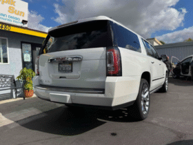 2017 GMC Yukon XL Denali