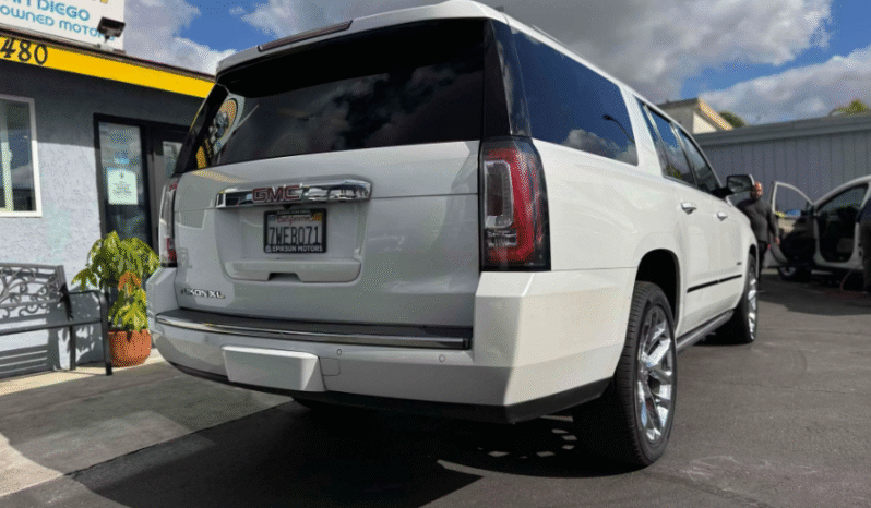 
								2017 GMC Yukon XL Denali full									