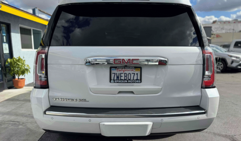 
								2017 GMC Yukon XL Denali full									