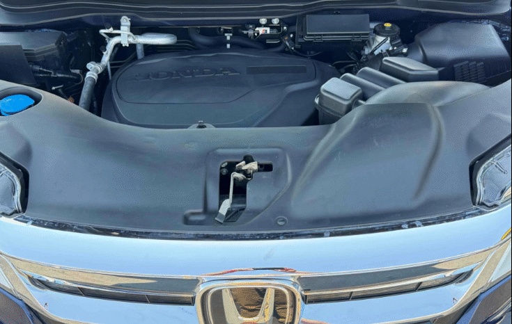 
								Honda Pilot Touring 7-Passenger full									