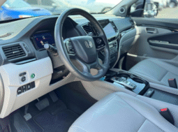 
										Honda Pilot Touring 7-Passenger full									