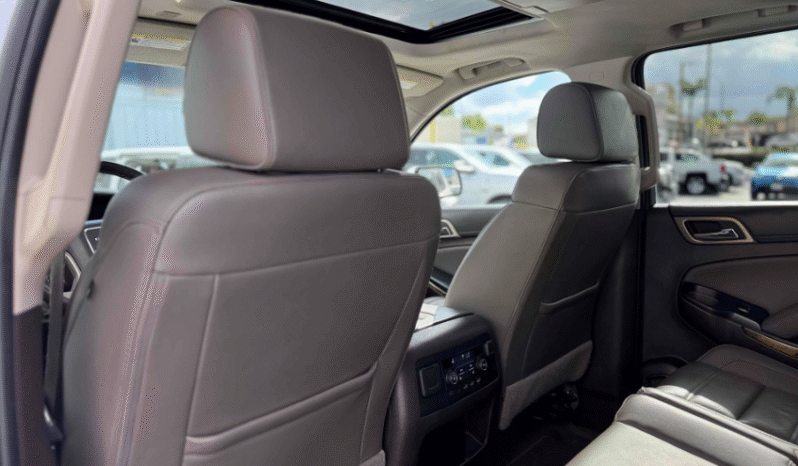 
								2017 GMC Yukon XL Denali full									