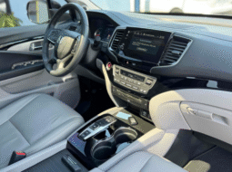 
										Honda Pilot Touring 7-Passenger full									