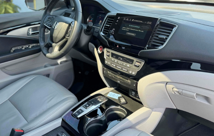 
								Honda Pilot Touring 7-Passenger full									