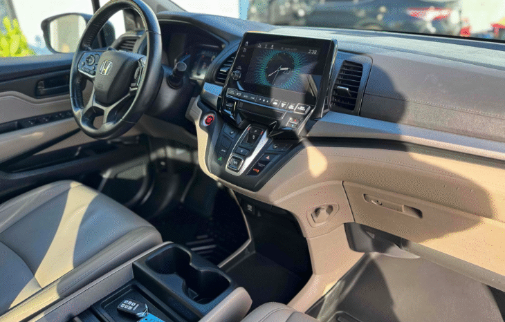 
								Honda Odyssey EX-L full									