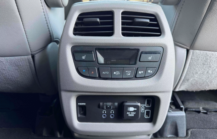 
								Honda Pilot Touring 7-Passenger full									