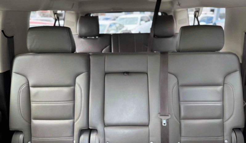 
								2017 GMC Yukon XL Denali full									