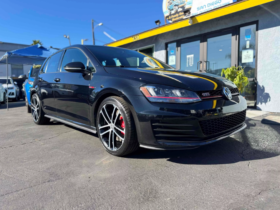 2017 Volkswagen Golf GTI SE