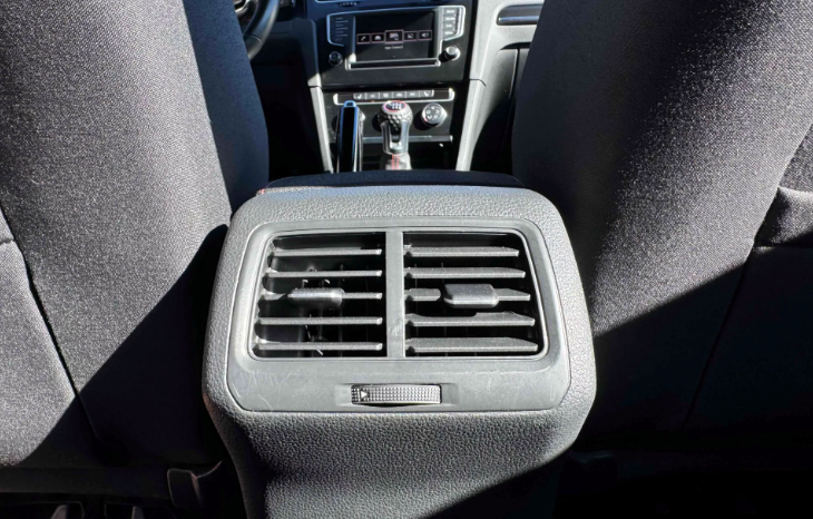 
								2017 Volkswagen Golf GTI SE full									