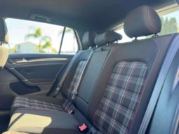 
										2017 Volkswagen Golf GTI SE full									