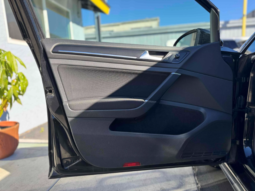 
										2017 Volkswagen Golf GTI SE full									