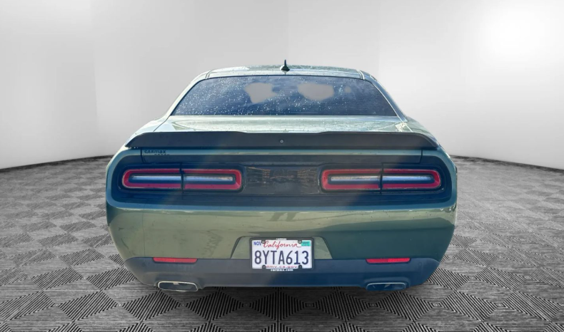 
								2020 Dodge Challenger full									