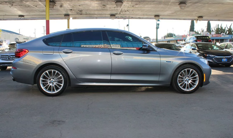 
								2015 BMW 550i xDrive Gran Turismo M Sport full									