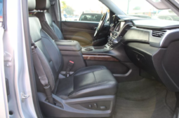 
										2015 Chevrolet Suburban LT full									