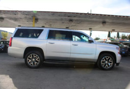 
										2015 Chevrolet Suburban LT full									