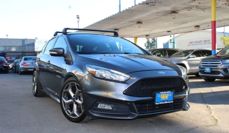 
								2018 Ford Focus ST full									
