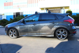 
										2018 Ford Focus ST full									