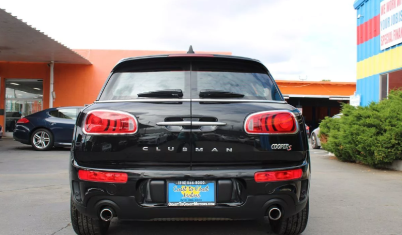 
								2018 MINI Clubman Cooper S full									