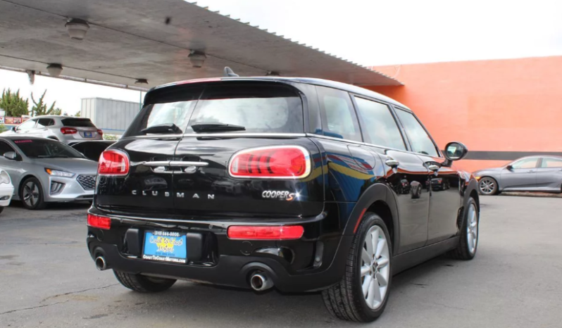 
								2018 MINI Clubman Cooper S full									