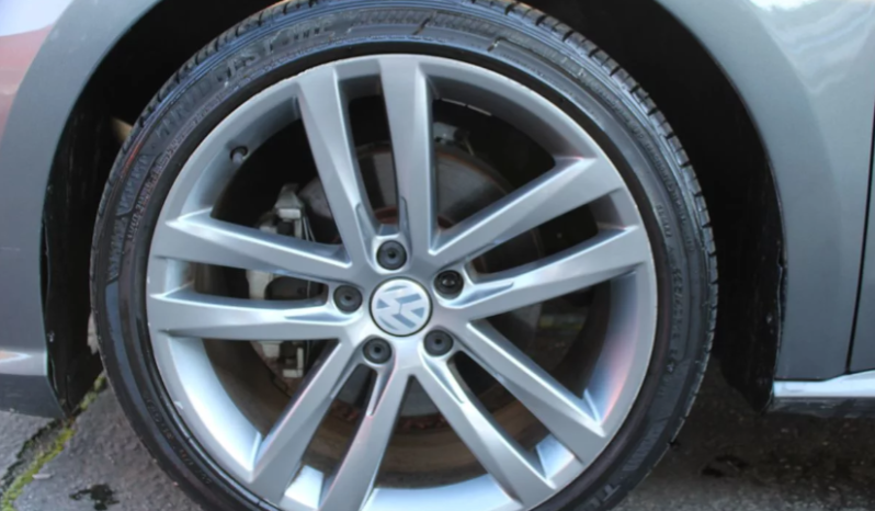 
								2018 Volkswagen Passat R-Line full									