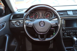 
										2018 Volkswagen Passat R-Line full									