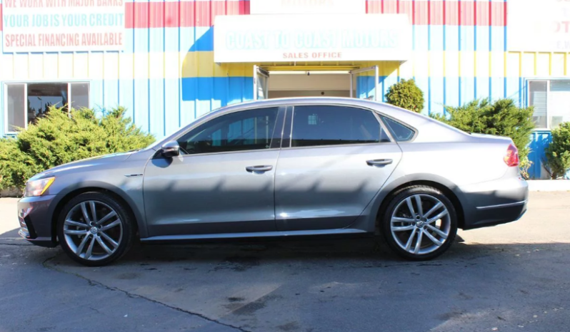 
								2018 Volkswagen Passat R-Line full									