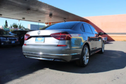 
										2018 Volkswagen Passat R-Line full									
