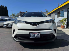 2019 Toyota C-HR XLE