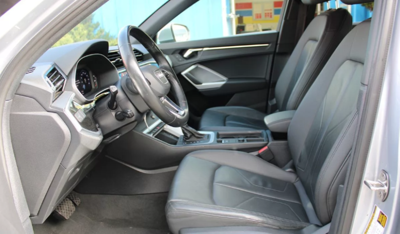 
								2021 Audi Q3 Premium full									