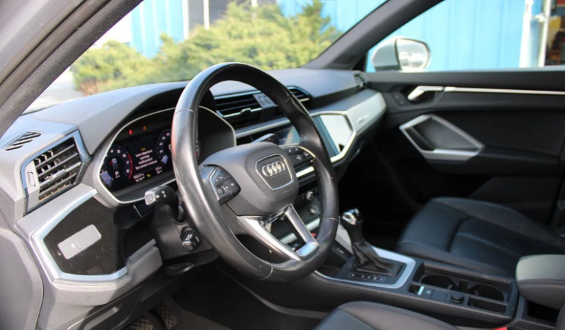 
								2021 Audi Q3 Premium full									