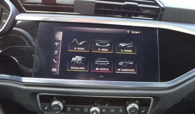 
								2021 Audi Q3 Premium full									