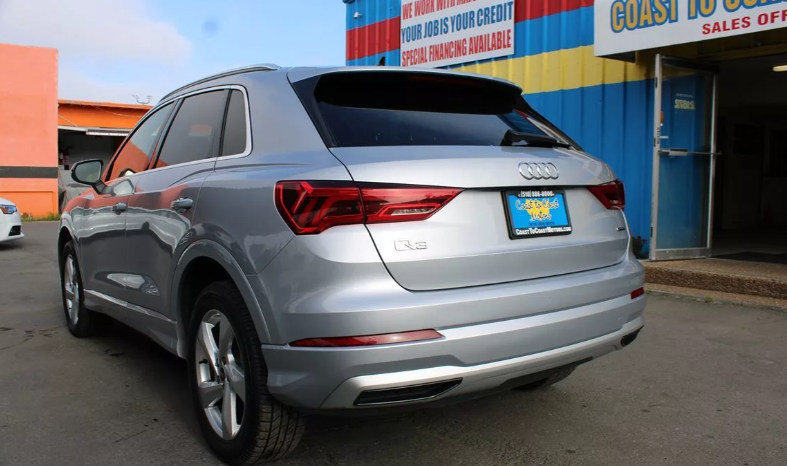 
								2021 Audi Q3 Premium full									