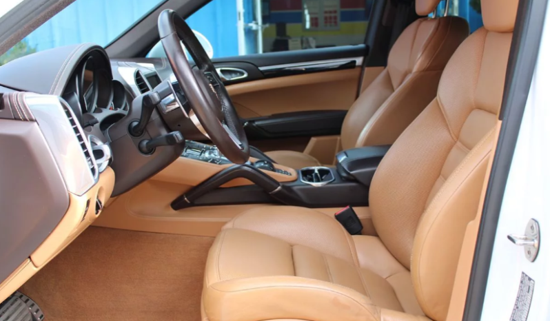 
								2015 Porsche Cayenne S full									