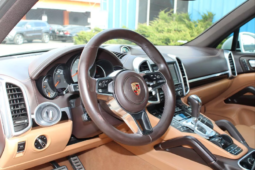 
										2015 Porsche Cayenne S full									