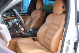 
										2015 Porsche Cayenne S full									