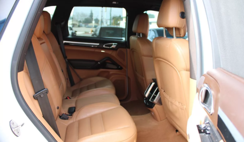 
								2015 Porsche Cayenne S full									